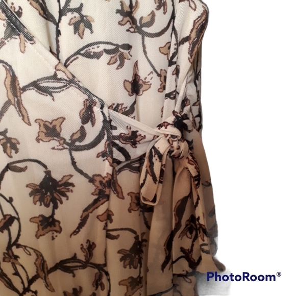 Cleo Petites Long Sleeve Size XL Tan Floral - Picture 3 of 5